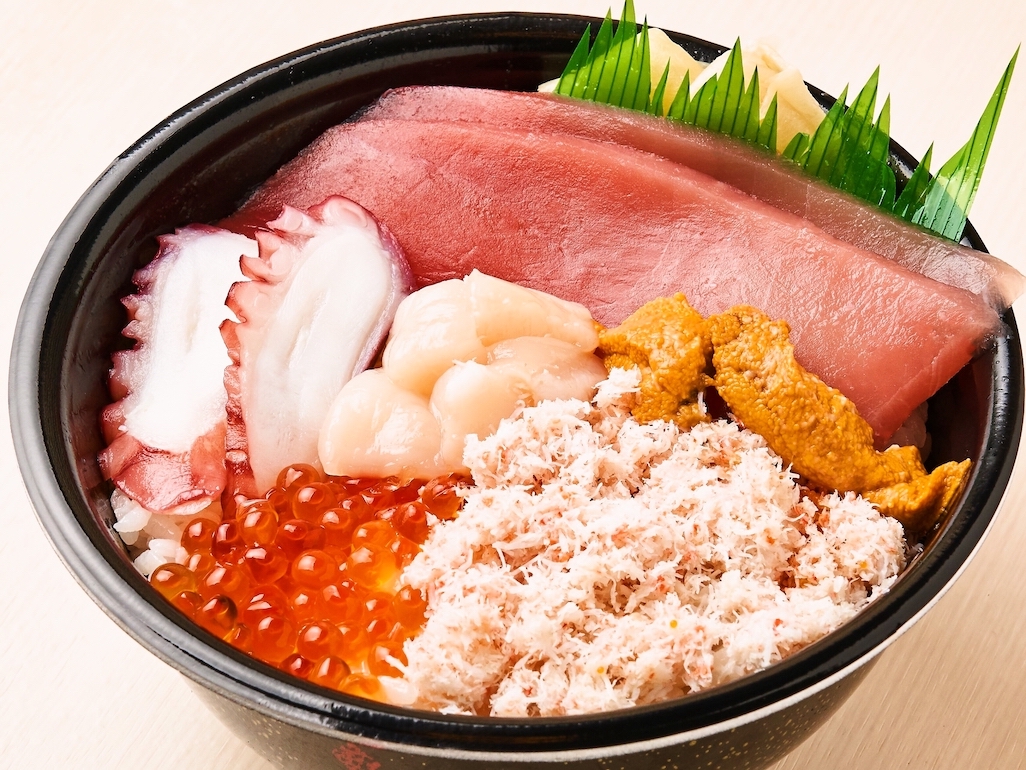 6 海女丼 魚丼